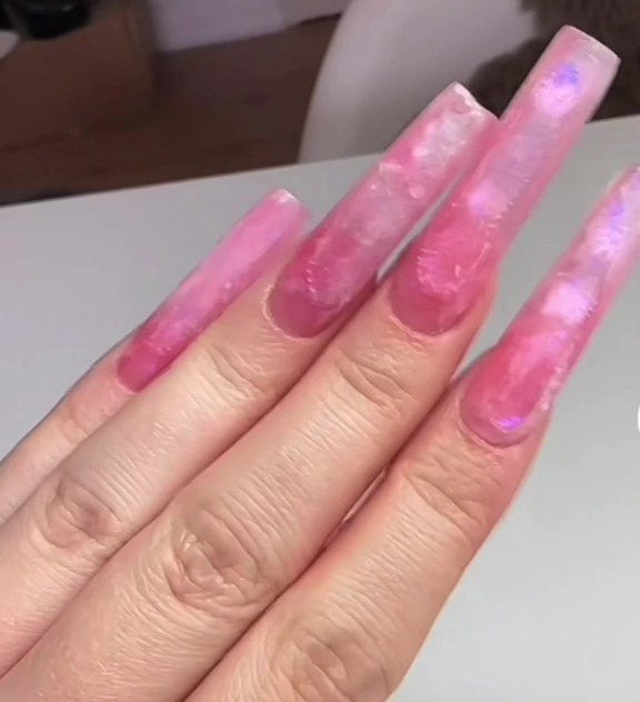 The elegance whizz urges people to avoid getting overly long nail extensions