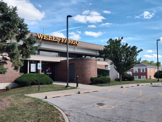 The Wells Fargo branch located at 908 S. Fisk St. in Green Bay will close in November.