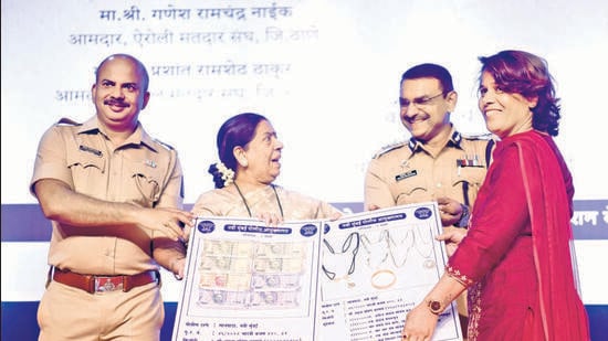 Navi Mumbai, India - Aug. 14, 2023:Navi Mumbai Police return stolen goods, during Return of Stoeln Property program, in which total of Rs. 5.41 Crores of stolen goods were handed over to its respective owners, at CIDCO Auditorium ,Vashi in Navi Mumbai, India, on Monday, August 14, 2023. (Photo by Bachchan Kumar/ HT PHOTO) (HT PHOTO)