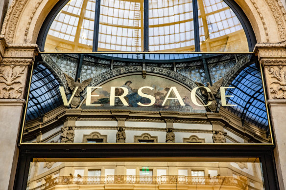 By adding Versace to its brands, the acquisition gives Tapestry its first direct access to a European luxury marque. 