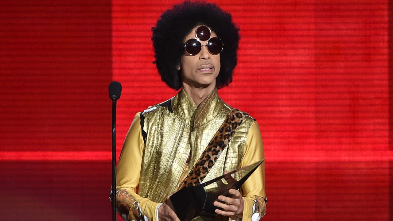 LOS ANGELES, CA - NOVEMBER 22:  Musician Prince speaks onstage during the 2015 American Music Awards at Microsoft Theater on November 22, 2015 in Los Angeles, California.  (Photo by Kevin Winter/Getty Images)