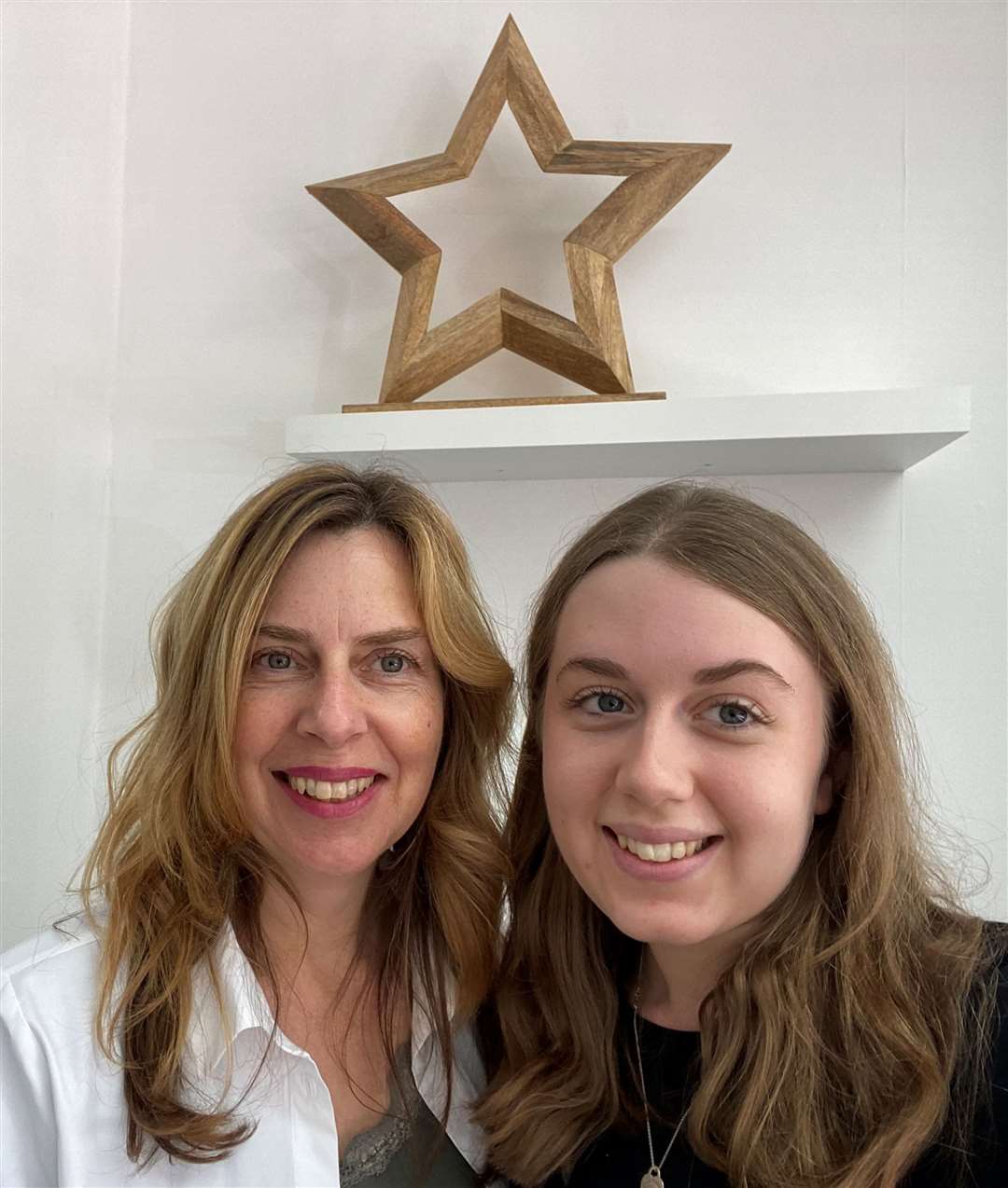 Teenager Darcy Long and mum Mandy have opened Star Boutique on Highcliffe high street