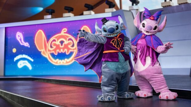 Stitch and Angel at Hong Kong Disneyland