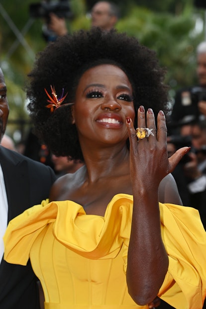 Viola Davis dark red nails cannes 2022