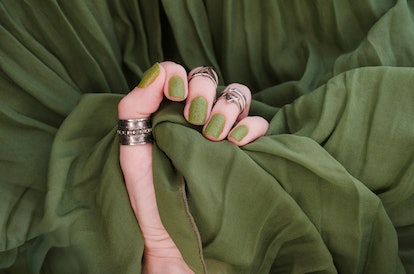 green nails for fall