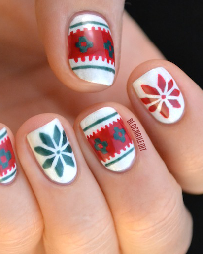 christmas nail ideas snowflakes