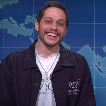 Pete found fame on Saturday Night Live, but left the show last year