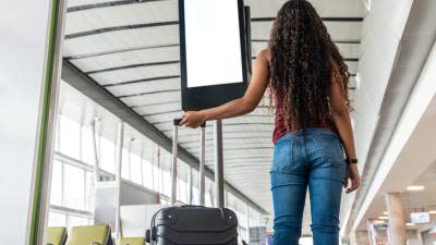 woman-with-suitcase-travel