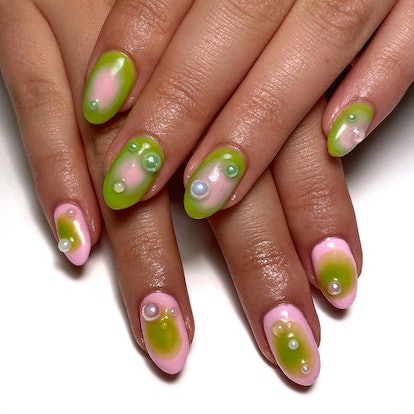 3D effect matcha nails.