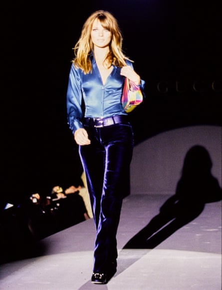 Model walks Gucci’s RTW (pret a porter) Fall 1995 Runway collection designed by Tom Ford