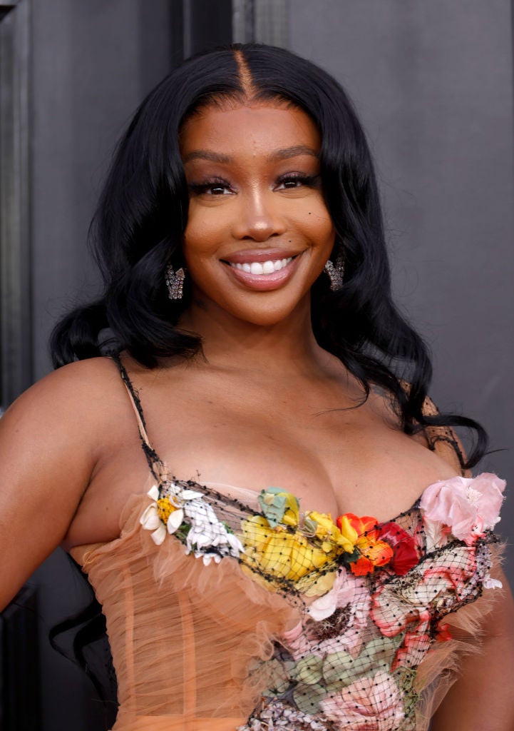 47 of SZA’s Most Iconic Beauty Moments  