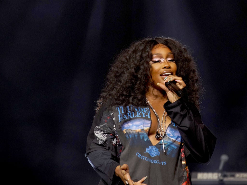 47 of SZA’s Most Iconic Beauty Moments  