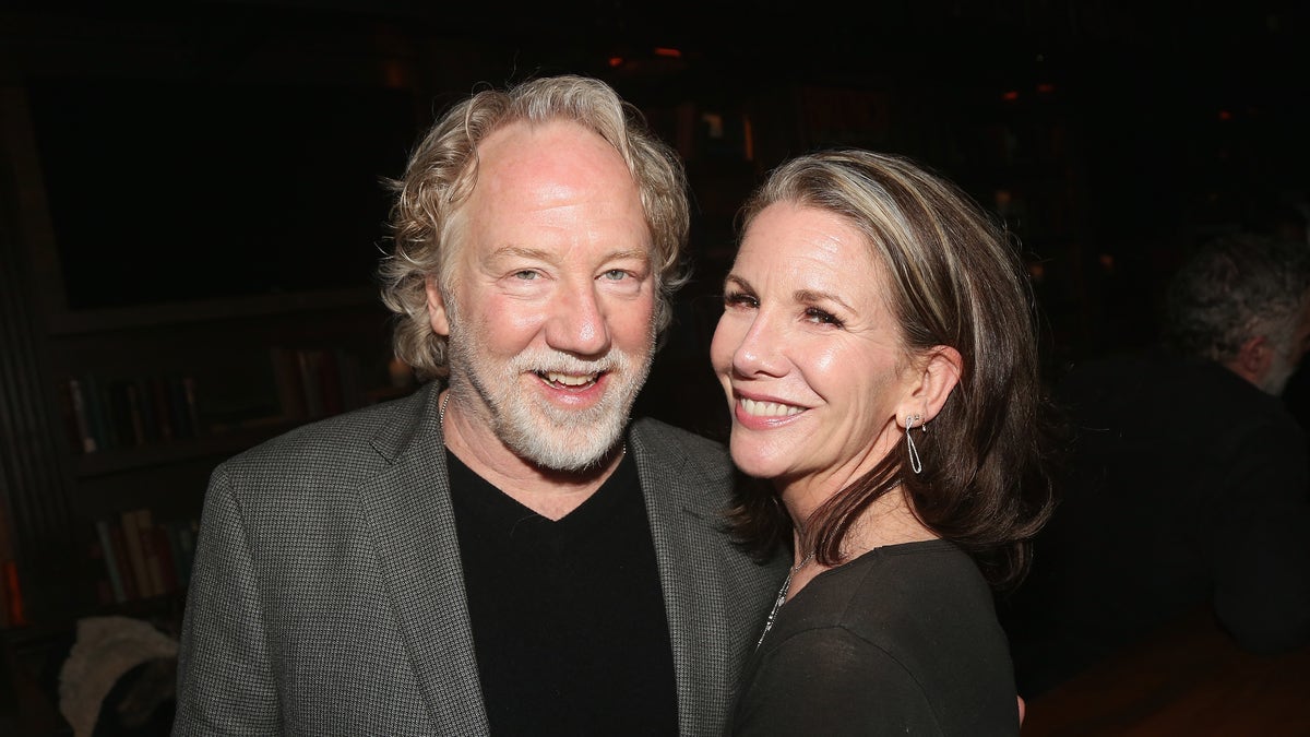 A photo of Timothy Busfield and Melissa Gilbert