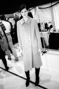 Stella Tennant backstage during the Calvin Klein fall 1995 ready to wear collection.