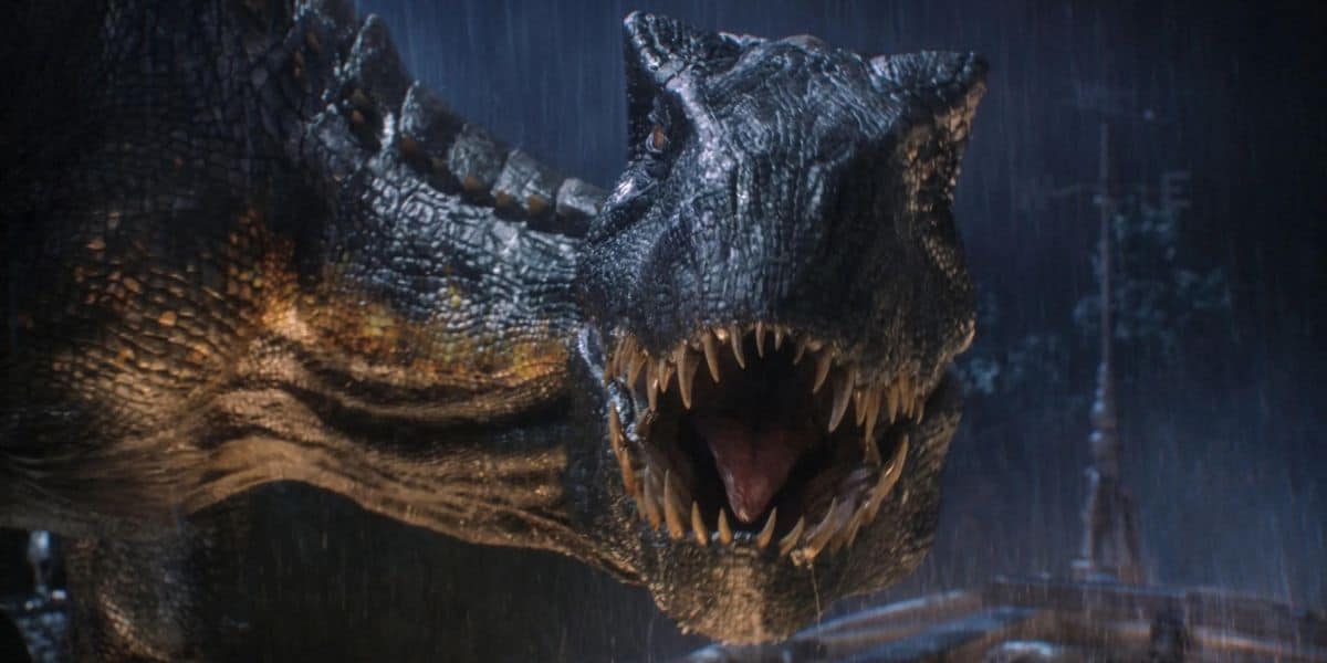 The Indoraptor on the rooftop in 'Jurassic World: Fallen Kingdom'