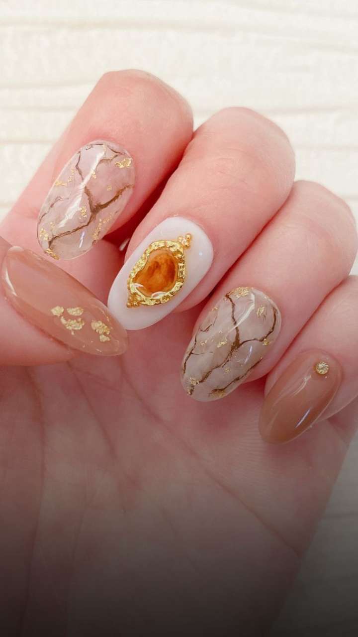 Elegant Nail Art Design Ideas For Your Wedding Day!