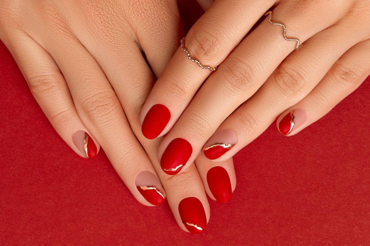 new years eve nail designs red gold manicure