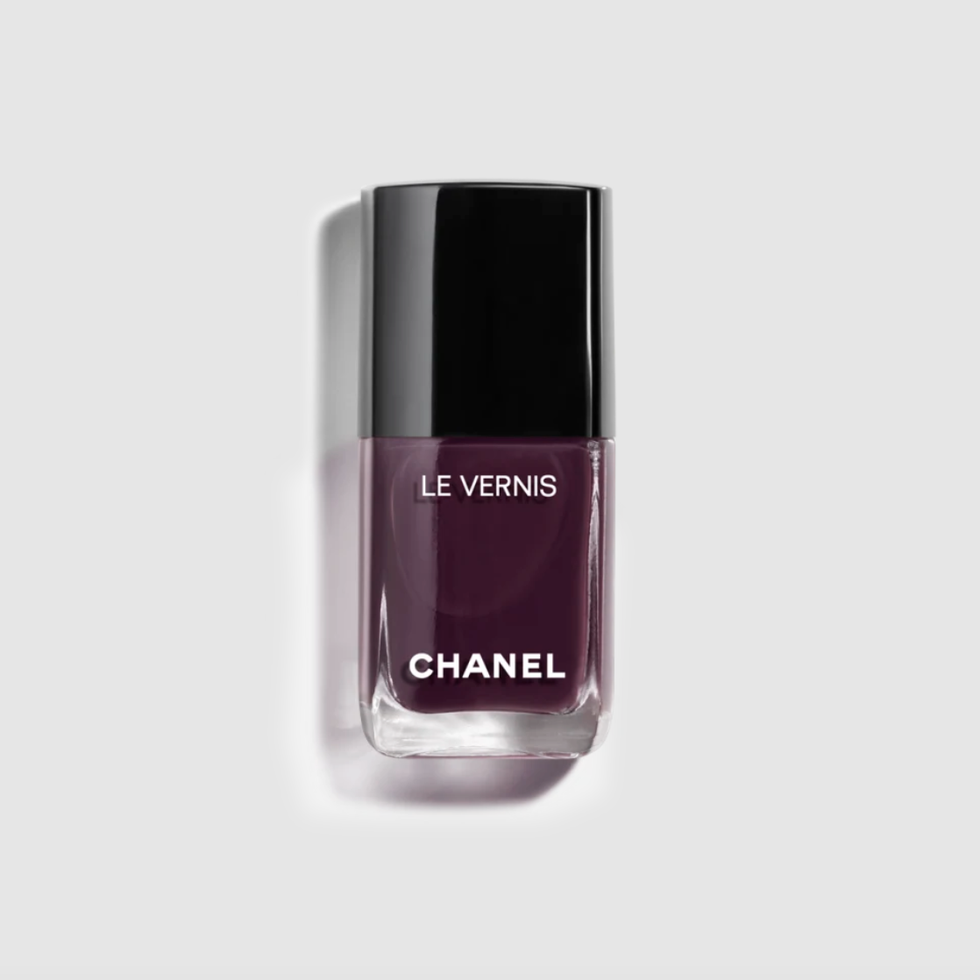 Le Vernis Longwear Nail Colour in Oiseau de Nuit