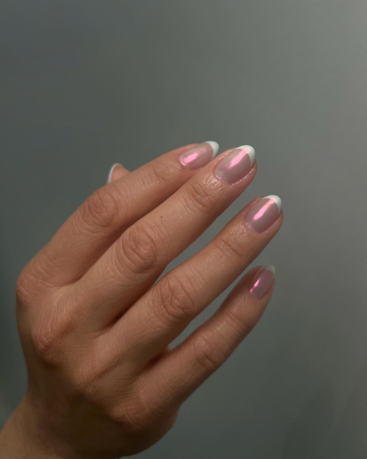 Oyster nails are the perfect way to add some shimmer to a natural design