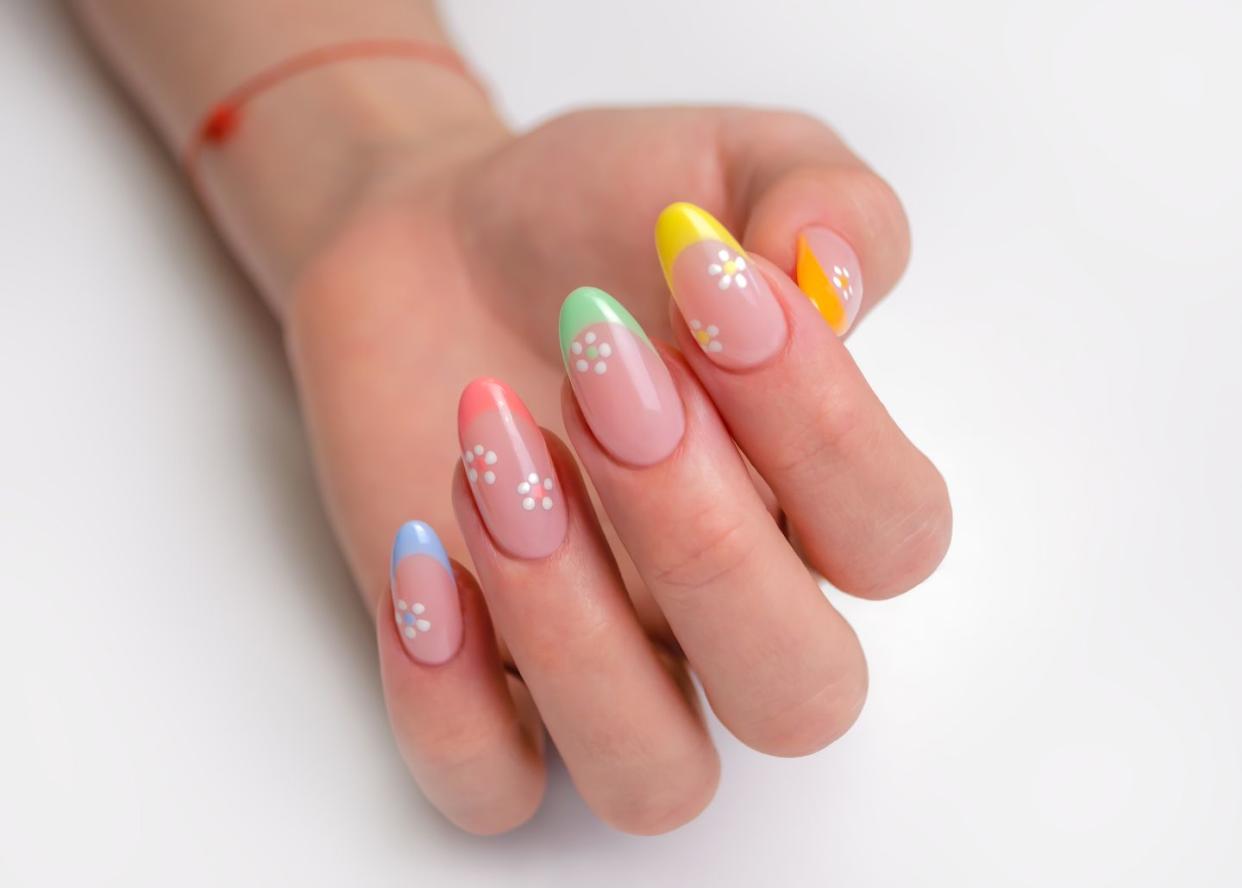 summer nail ideas french flowers