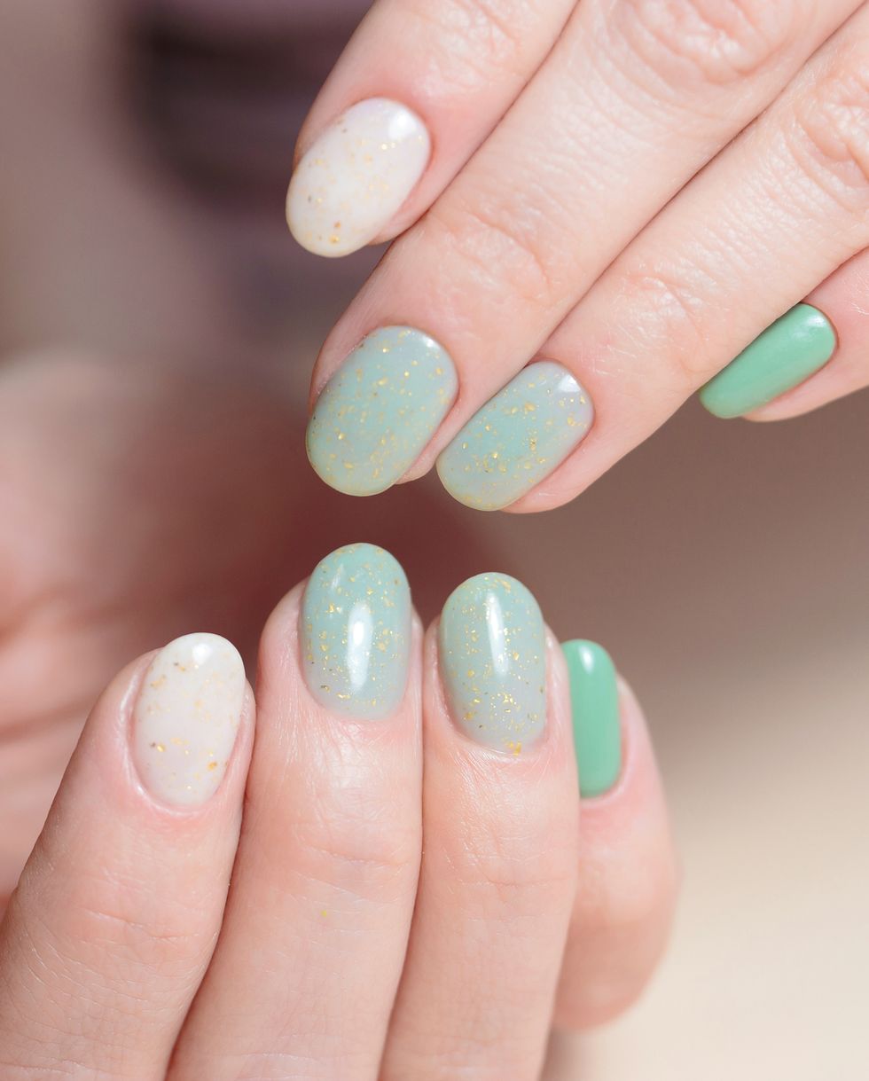 summer nail ideas sea foam nails