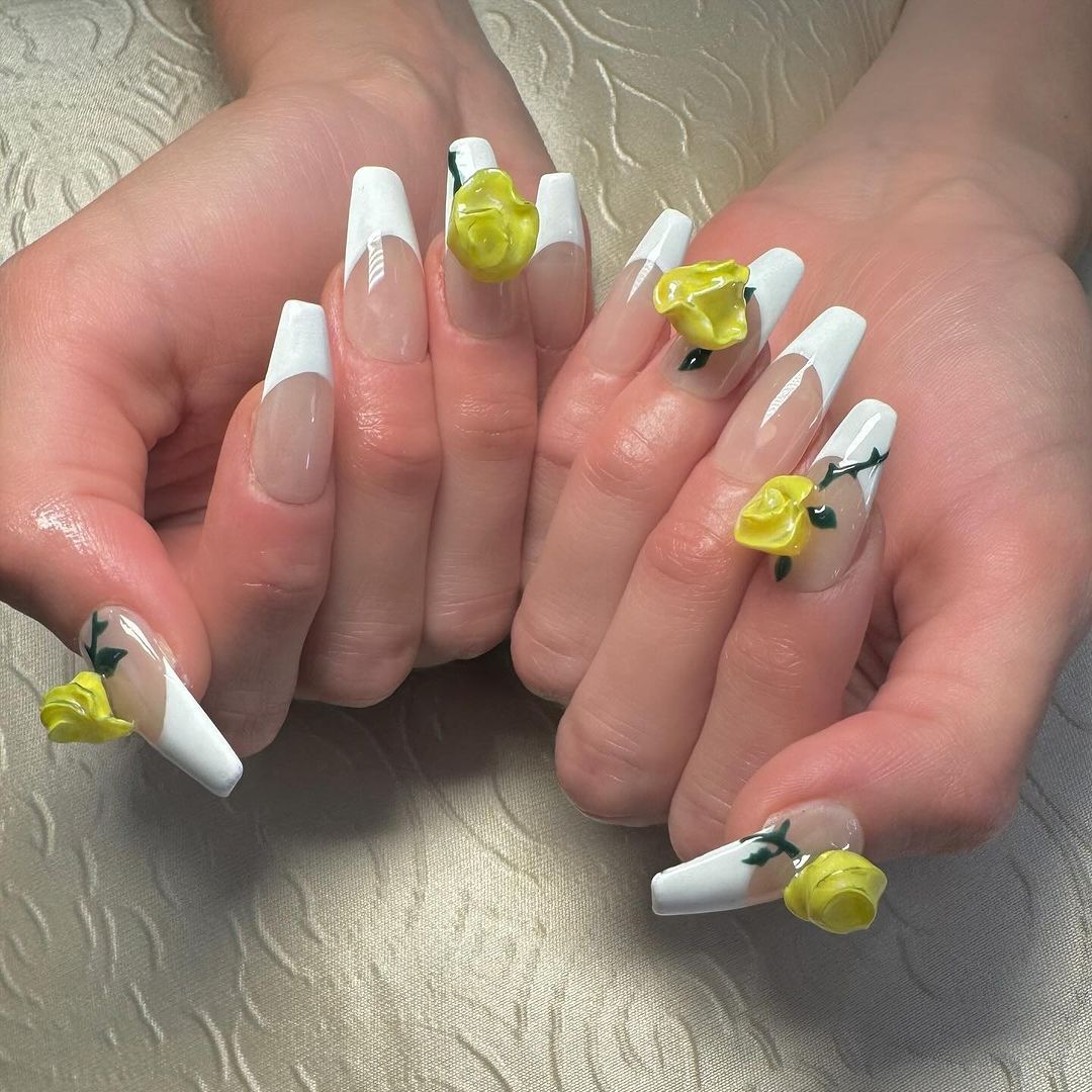 Gigi Hadid Met Gala Nails 