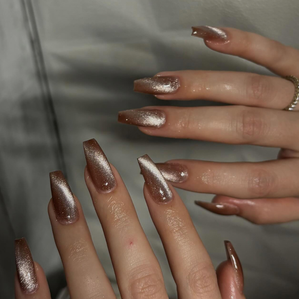 cat-eye-coffin-nails