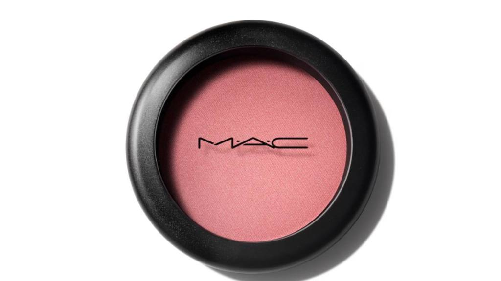 Coral blush for medium skin