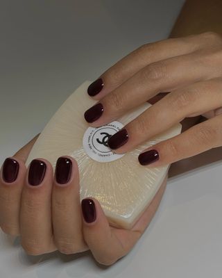 @harrietwestmoreland black cherry manicure