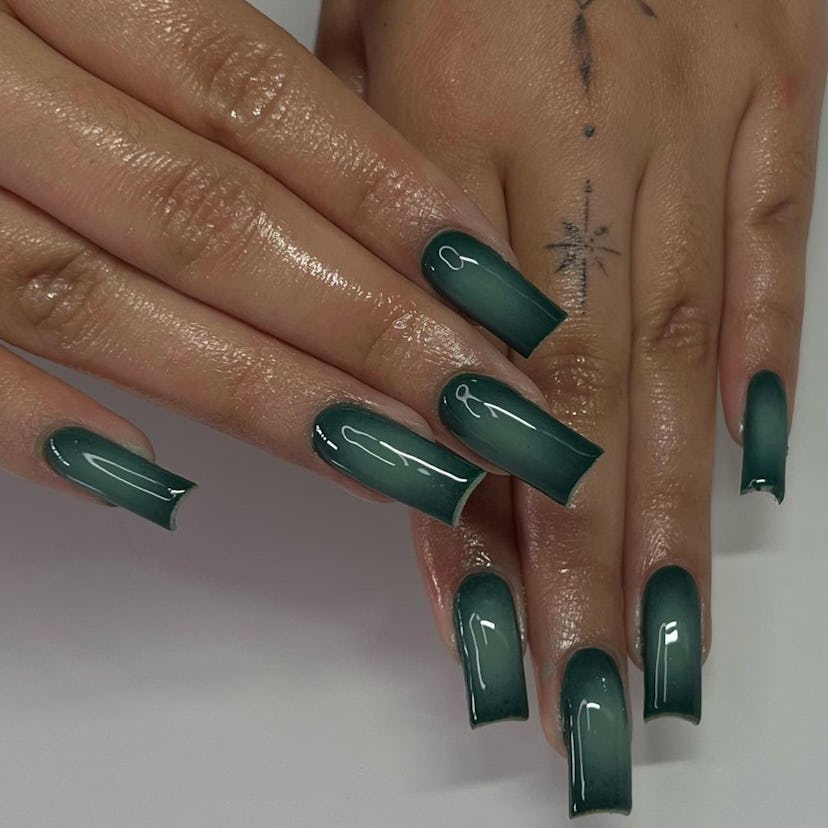 Sage green aura art nails are perfect for Virgo season 2024.