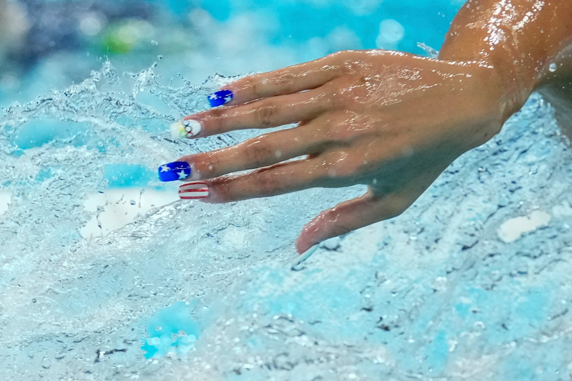 United States' Anna Peplowsky swims in the women's 4x200-meter freestyle relay at the Summer Olympics, Thursday, Aug. 1, 2024, in Nanterre, France. (AP Photo/Ashley Landis)