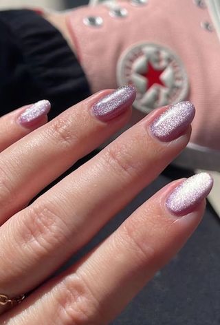 Lilac cat eye nails