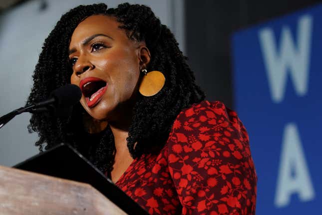 ATLANTA, GA - NOVEMBER 21: U.S. Rep. Ayanna Pressley (D-MA) introduces Sen. Elizabeth Warren (D-MA) at a campaign event at Clark Atlanta University on November 21, 2019 in Atlanta, Georgia. 