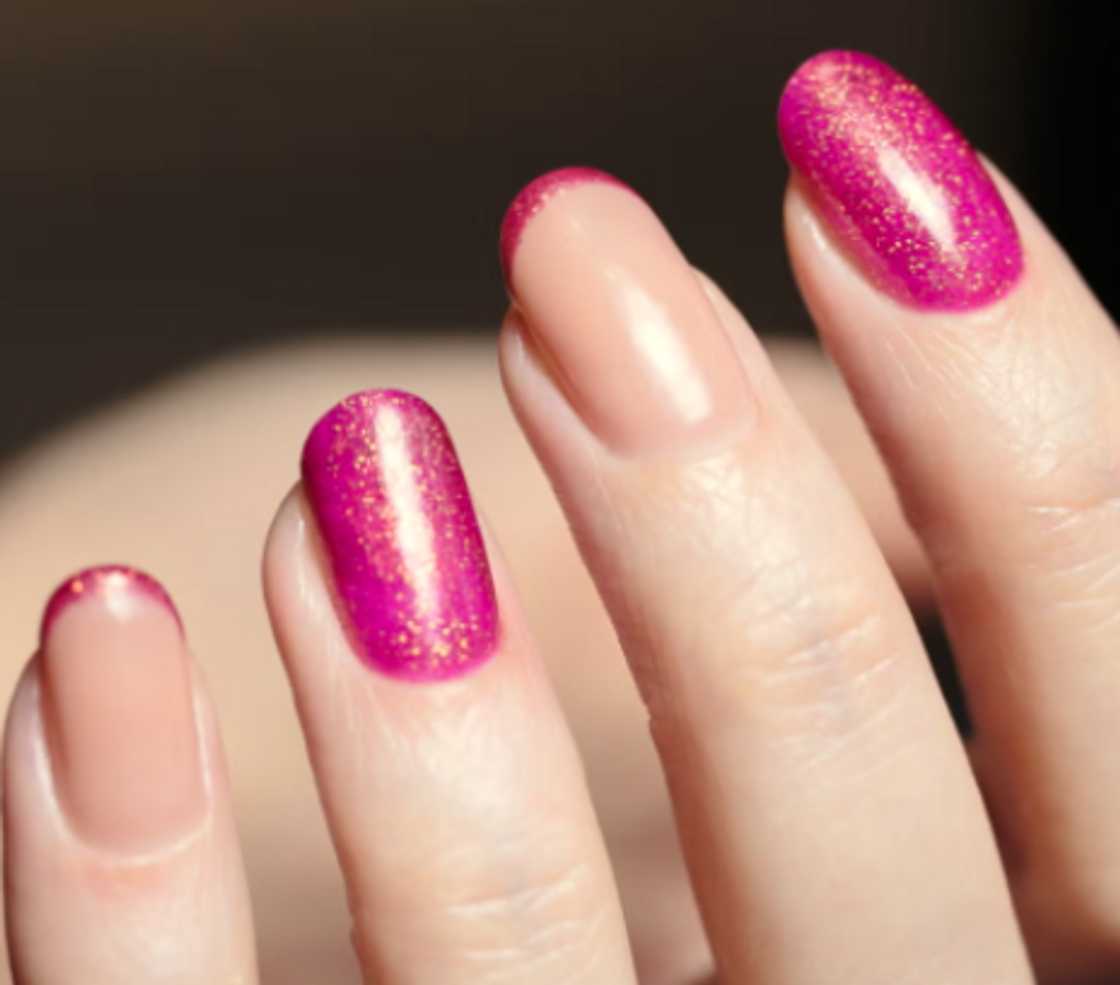 Barbie pink glitter nail set