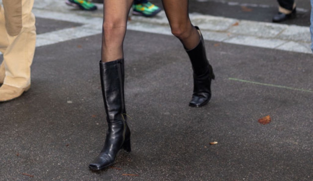 Bella Hadid, knee-high boots, Paris Fashion Week