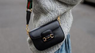 gucci horsebit bag in black