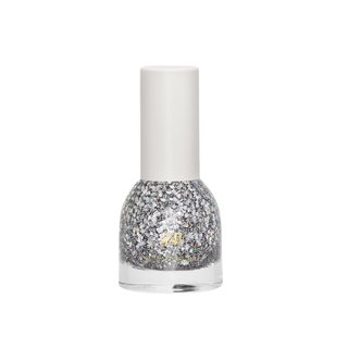 H&M's sparkly nail polish can help you achieve a Paris Fashion Week SS25 Beauty Street Style look