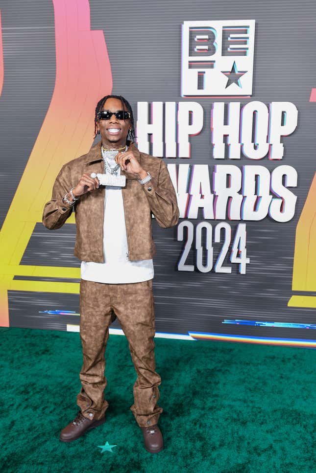 Image for article titled Looks From the 2024 BET Hip-Hop Awards Red Carpet