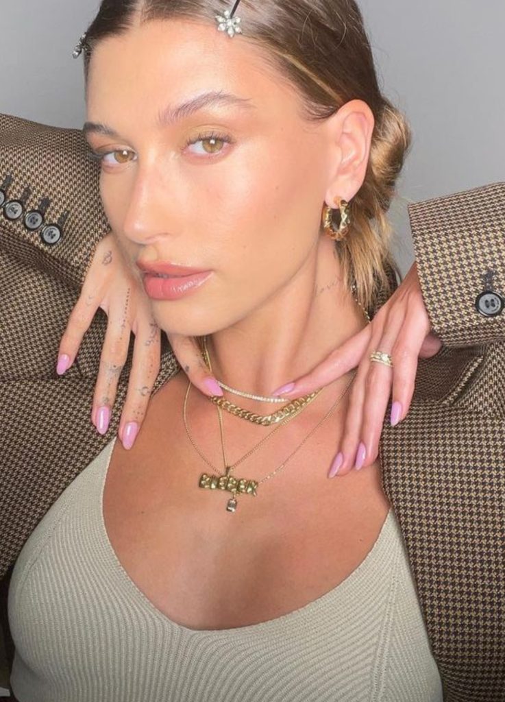 Hailey bieber nails