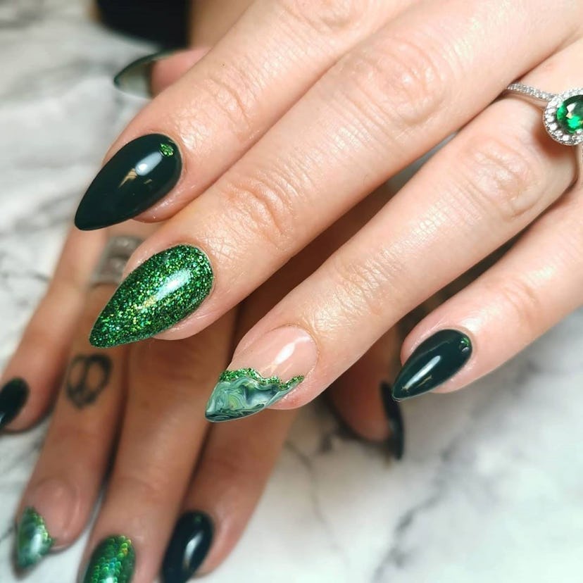 Try a pink and green 'Wicked'-inspired manicure ahead of the film's premiere.