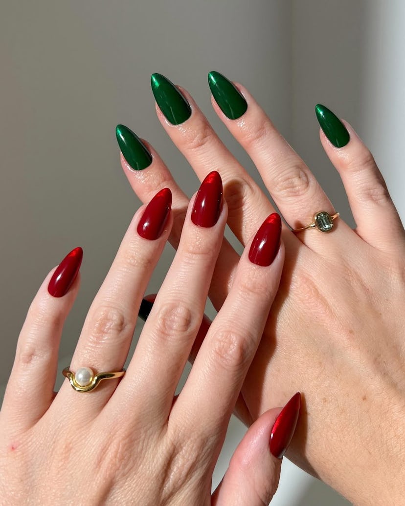 Find the perfect Christmas nail art design for your zodiac sign.