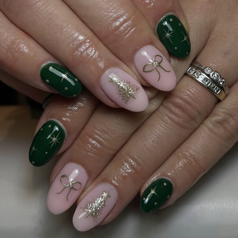 Find the perfect Christmas nail art design for your zodiac sign.