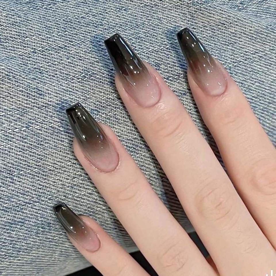 CcstrStudio, Black Ombre Gradient Nails