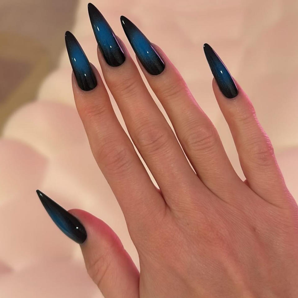 Dark Feminine Aura Nails