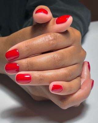 @paintedbyjools red nails