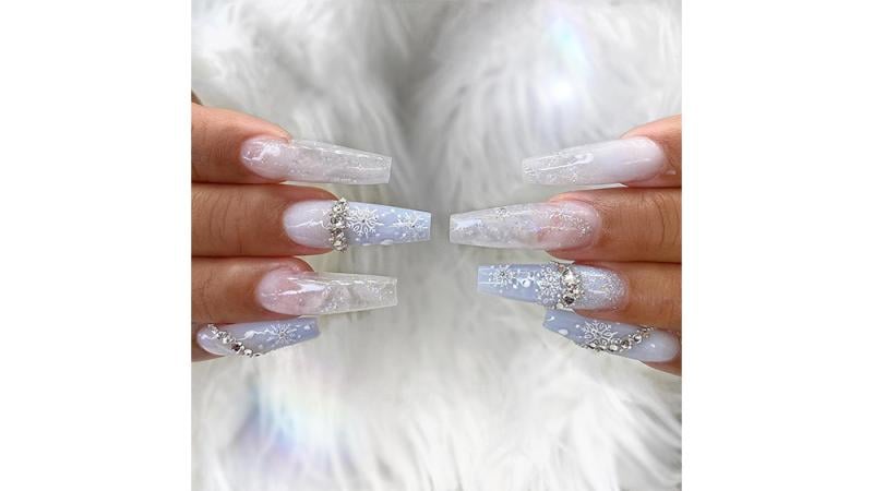 @mjnails winter holiday nails