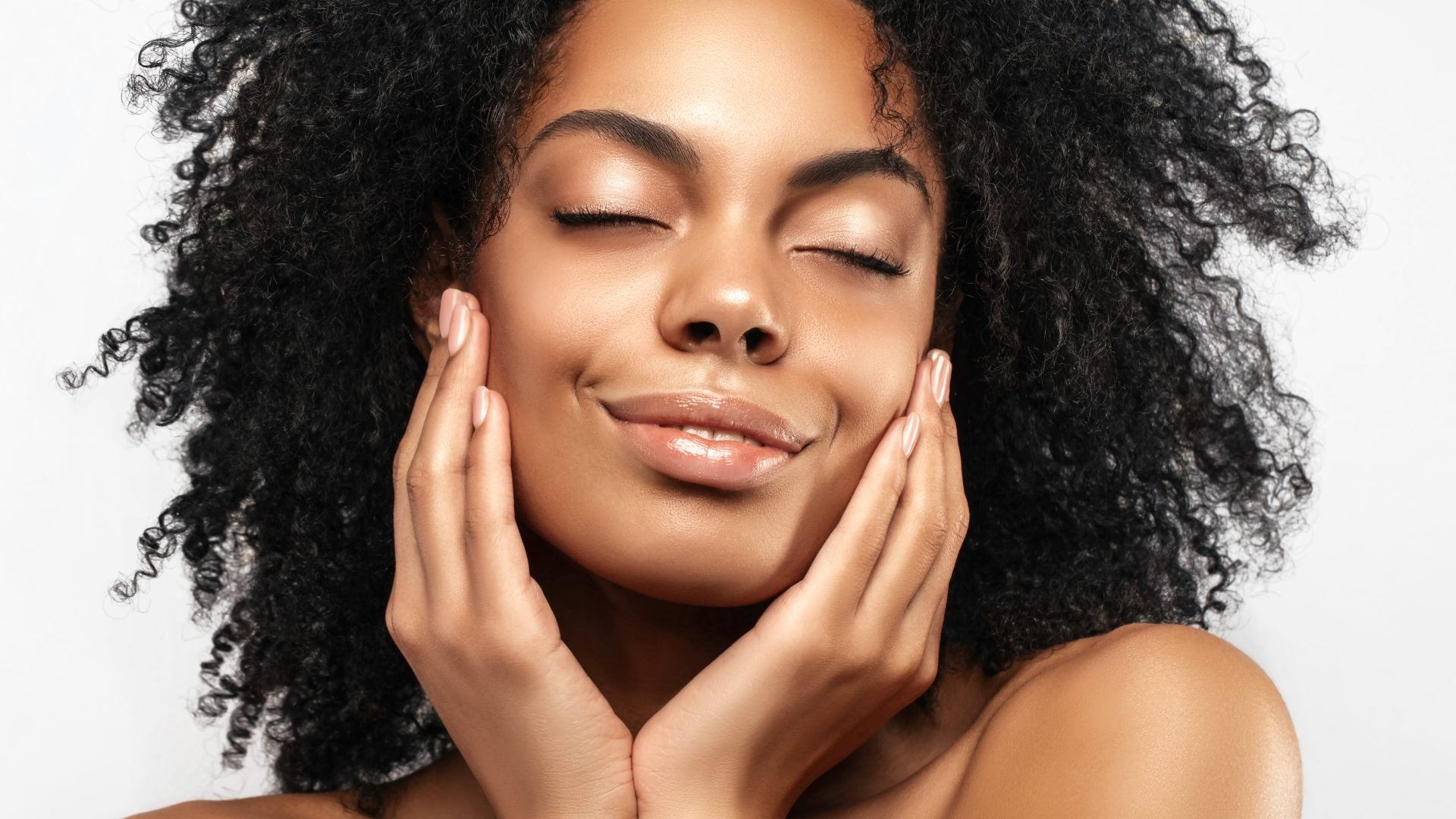 Experts Explain What Black Women Should Know About PCOS & Facial Hair