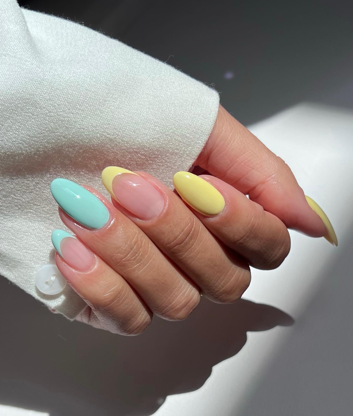 @iramshelton blue and yellow French tip nails